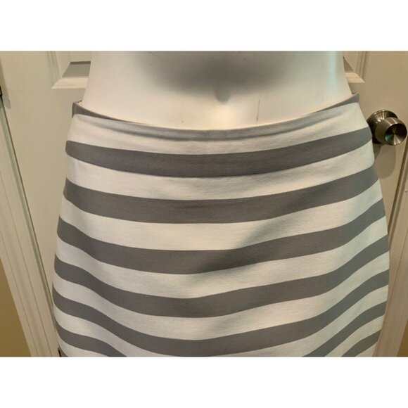 Kate Spade Gray & White Striped Pencil Skirt, Size 8 (US) - Picture 2 of 6